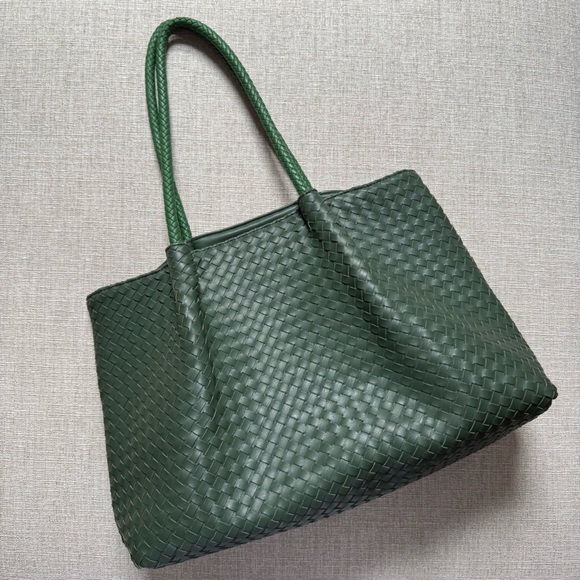 Woven Tote Bag - Picture 1 of 7